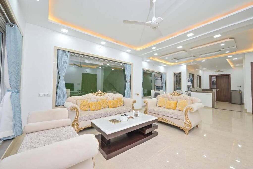 Royal Paradise Villa Lonavala Eksteriør billede