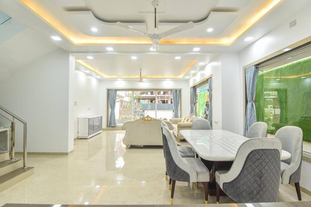 Royal Paradise Villa Lonavala Eksteriør billede